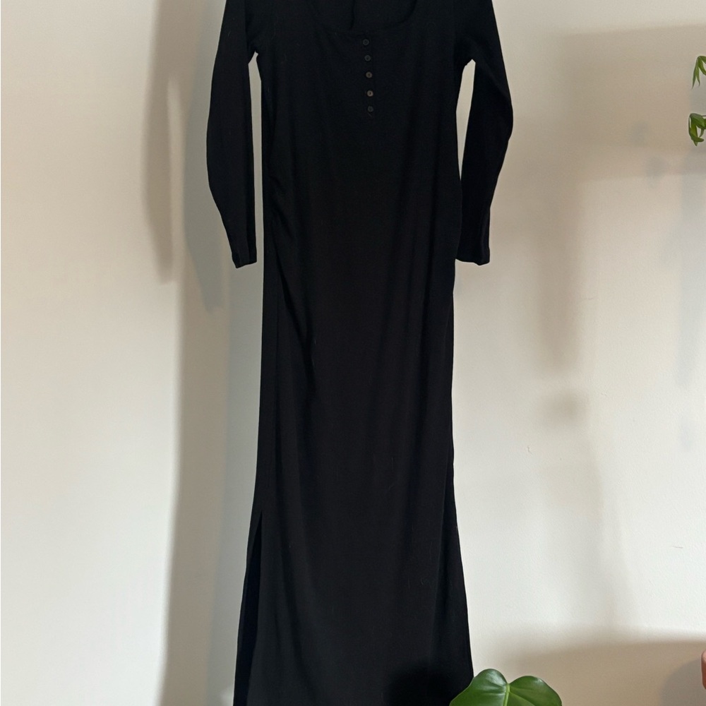 Elegant Black Maxi Dress